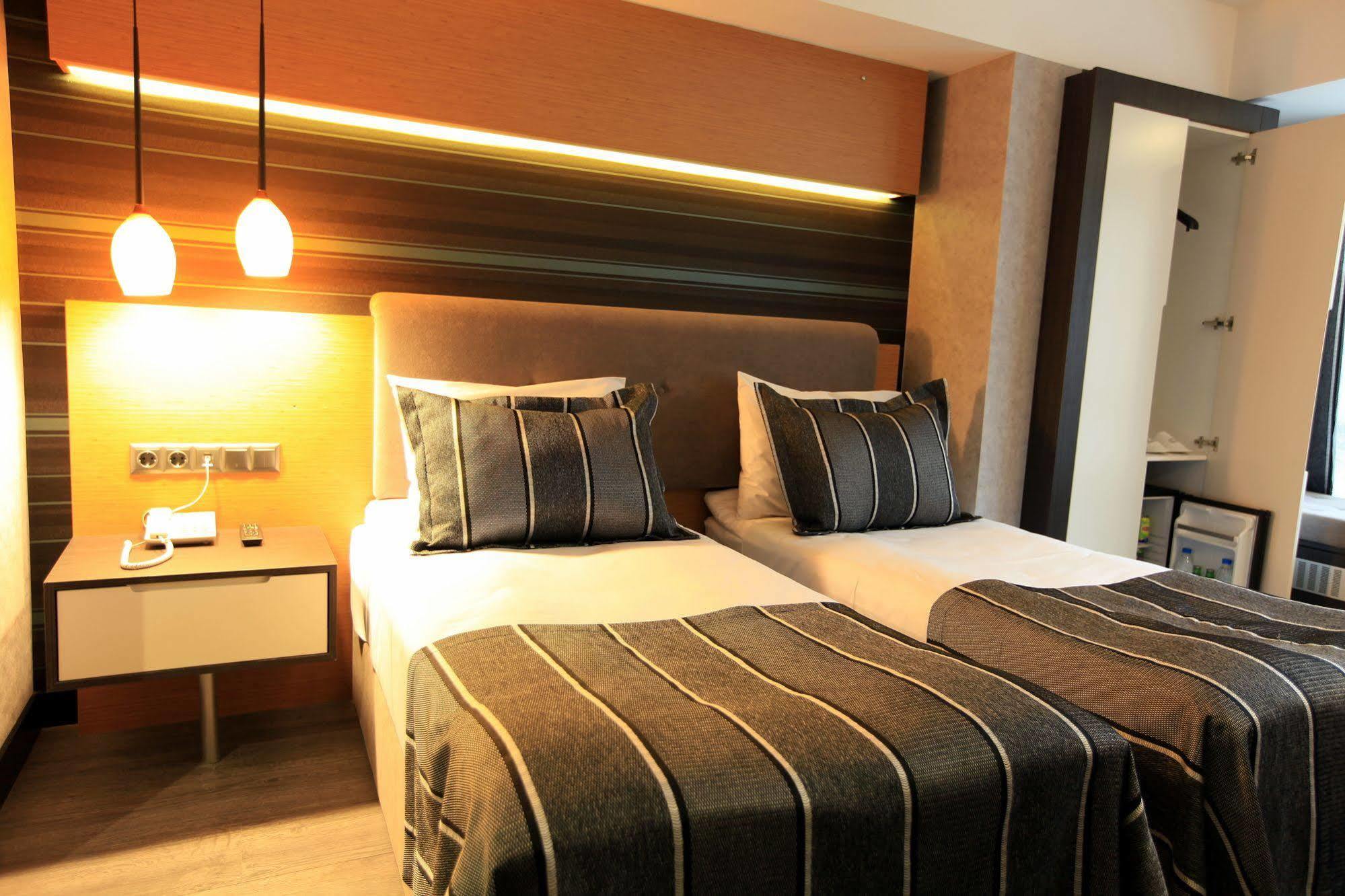 The Black Hotel Эскишехир Экстерьер фото